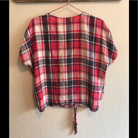 Universal Thread plaid top - Picture 2 of 4